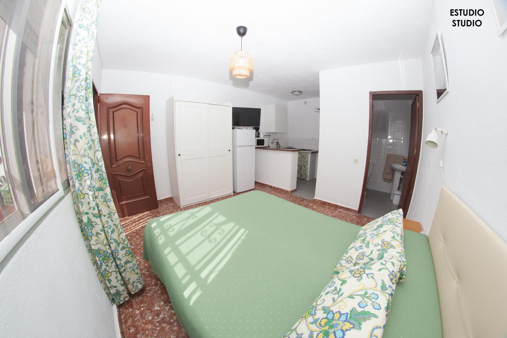 Apartamentos Rurales Santos Benajarafe Chambre photo